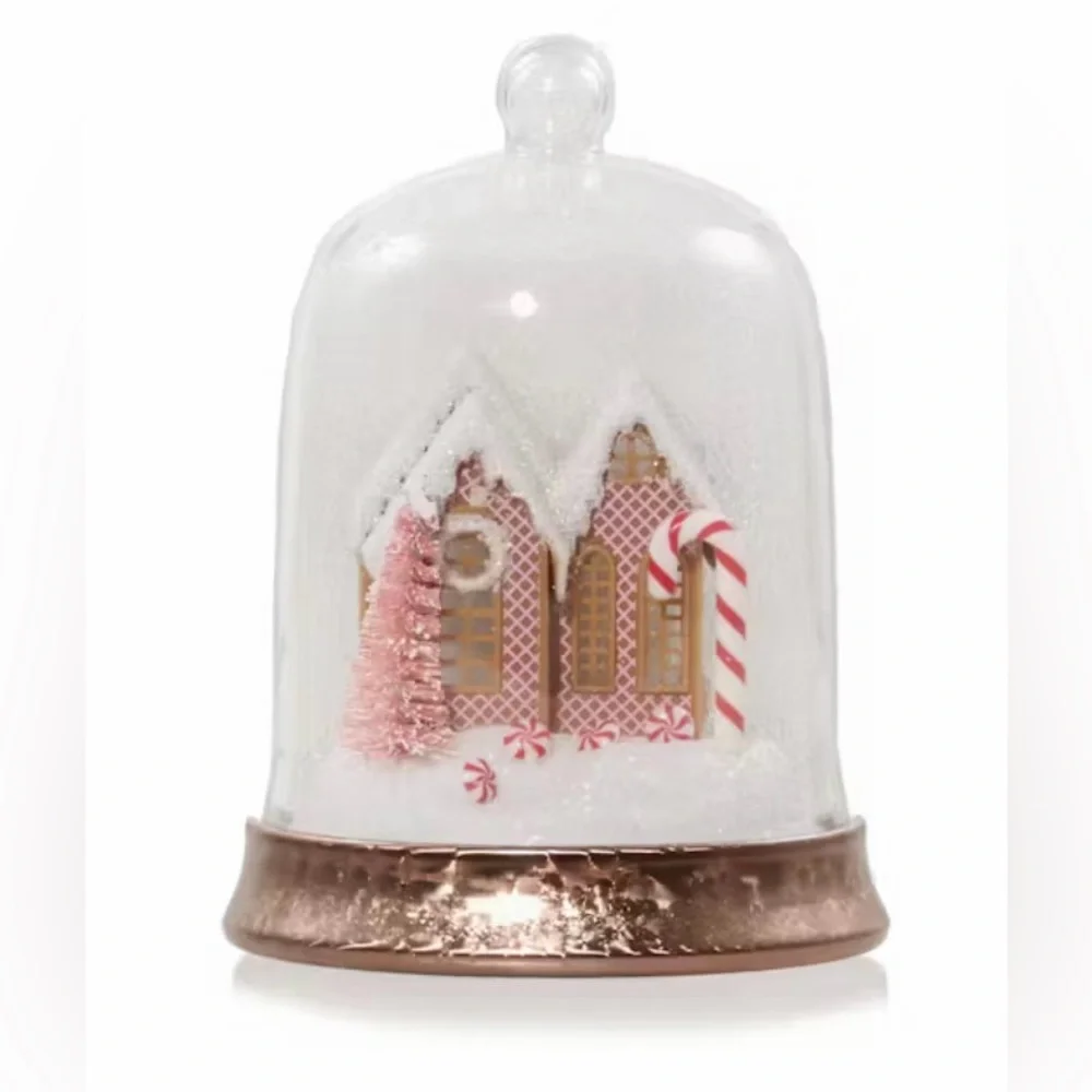 NWT Yankee Candle Gingerbread House Light Up ScentPlug Diffuser Christmas